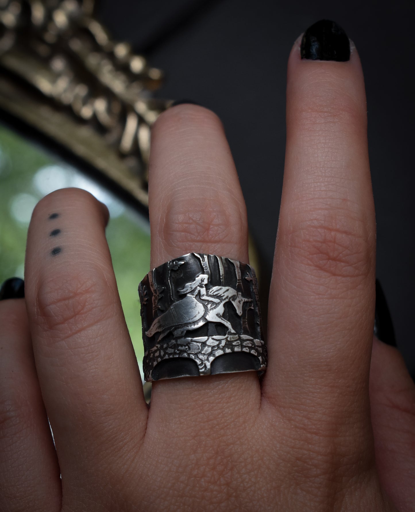 Lady Of The Forest - Sterling Silver Ring | Size 9 US