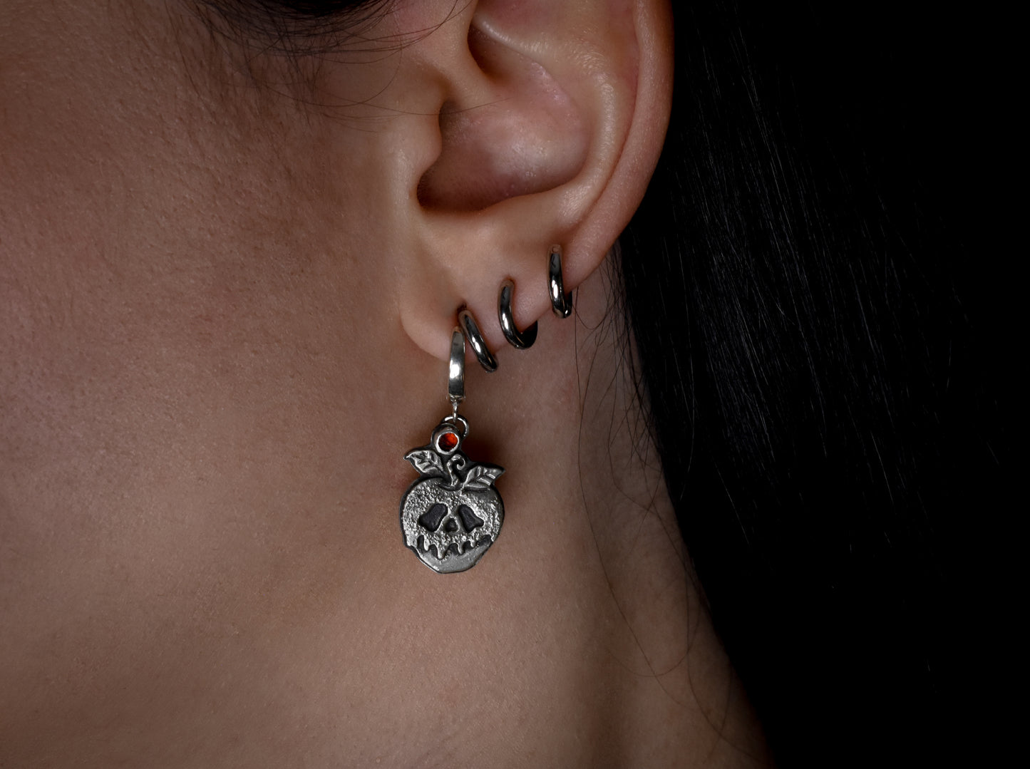 Poison Apples Earrings - Garnet | Sterling Silver