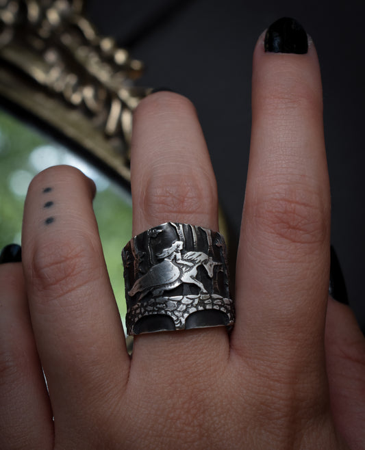 Lady Of The Forest - Sterling Silver Ring | Size 9 US