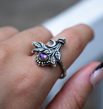 Load image into Gallery viewer, Dried Herb Bundle Ring 10US, Amethyst, Sterling silver.
